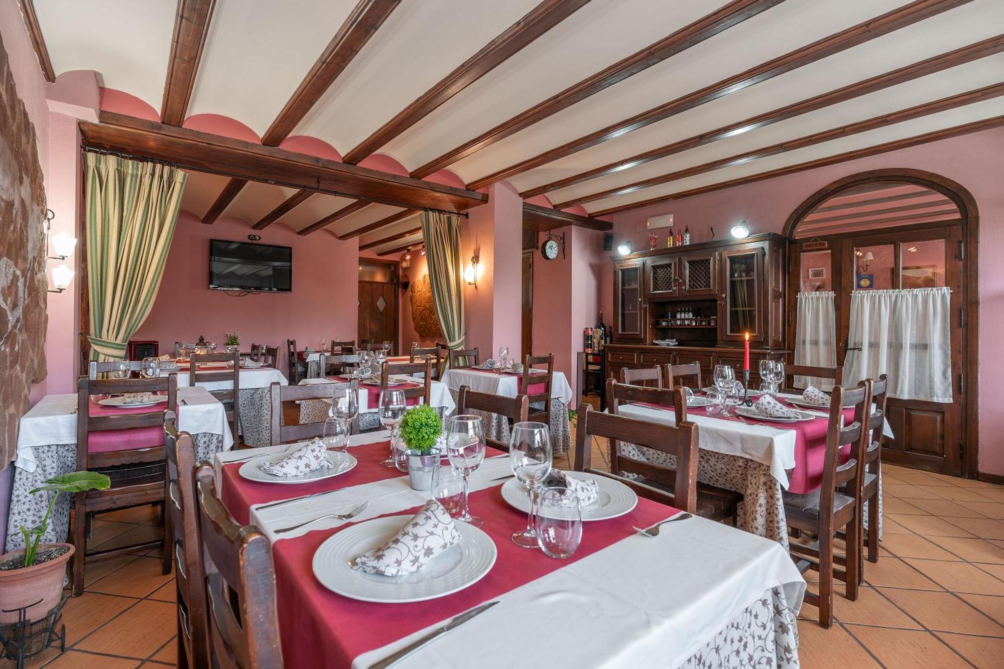 Hotel - Restaurante Prado Del Navazo Albarracín エクステリア 写真