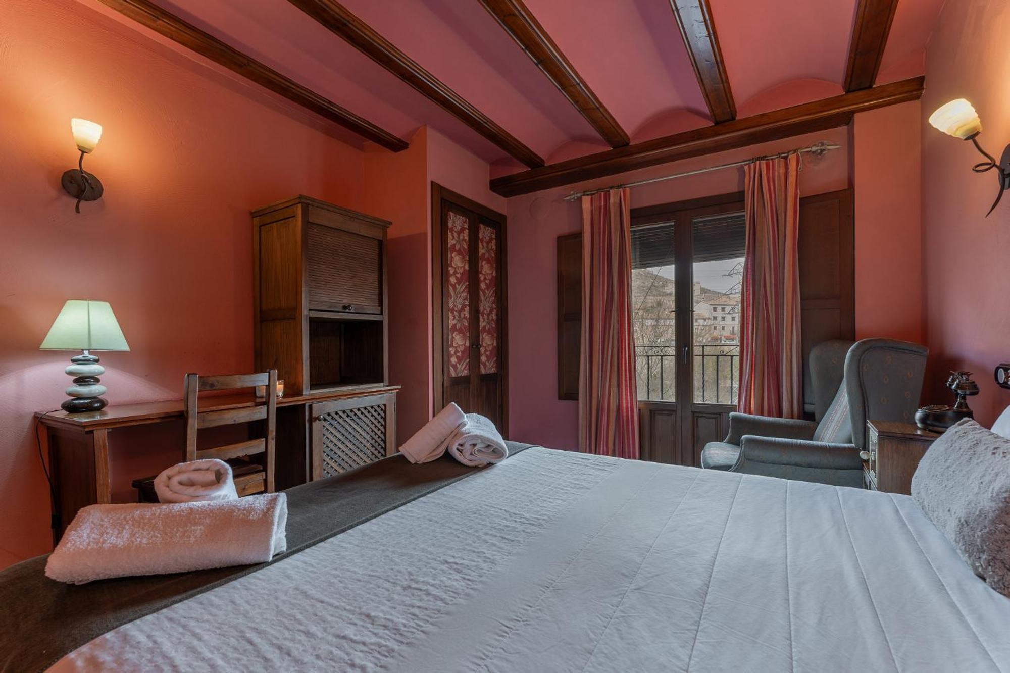 Hotel - Restaurante Prado Del Navazo Albarracín エクステリア 写真