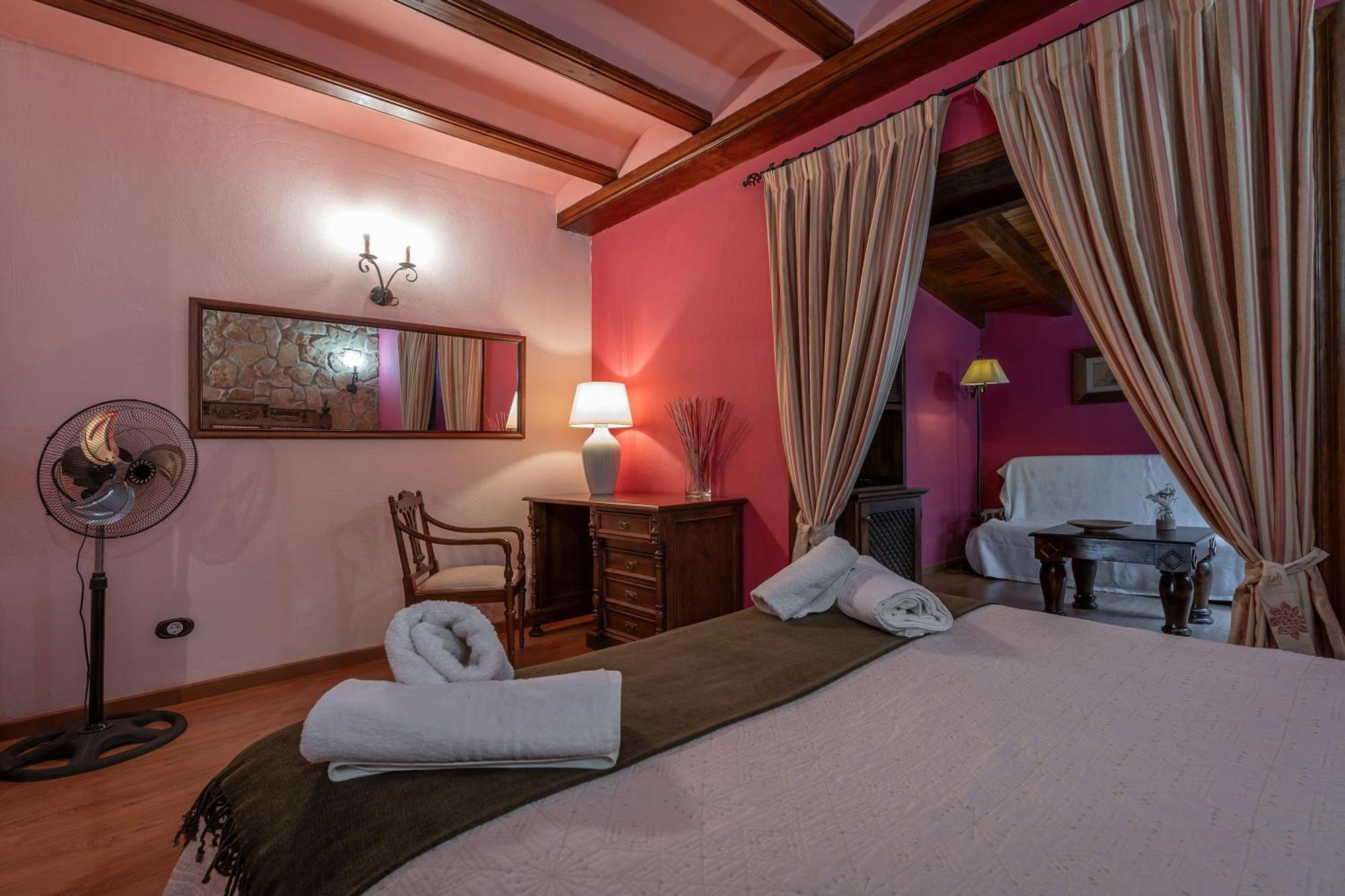 Hotel - Restaurante Prado Del Navazo Albarracín エクステリア 写真